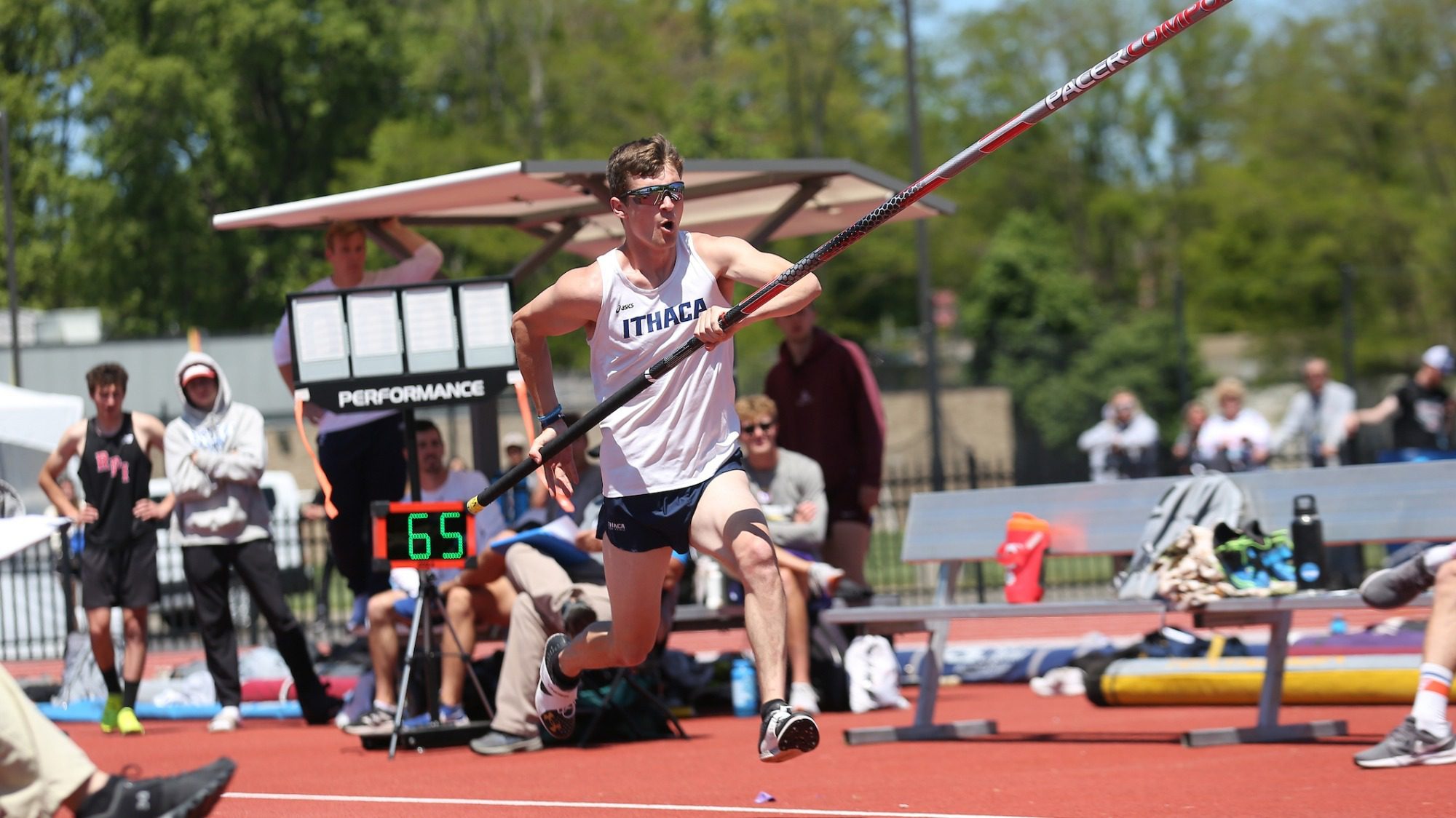 Dom Mikula during pole vault