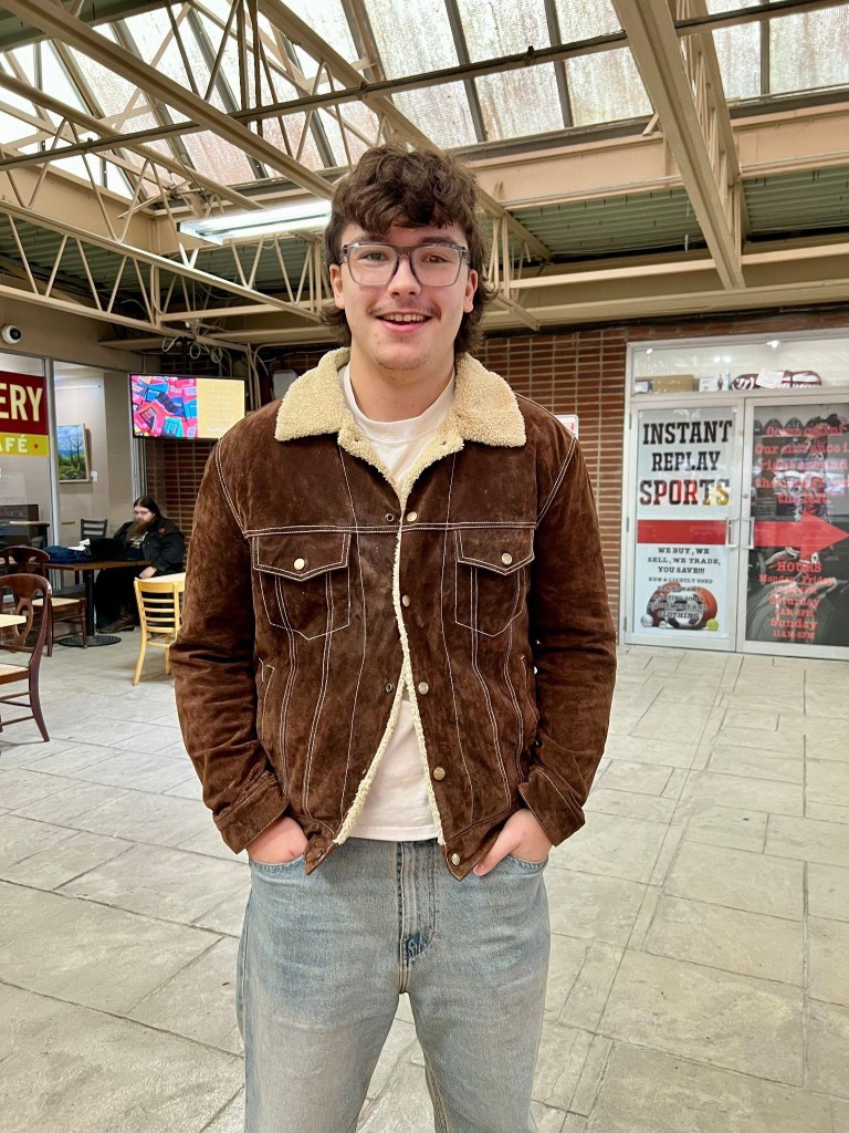 Hollister.  Carter, Ithaca 