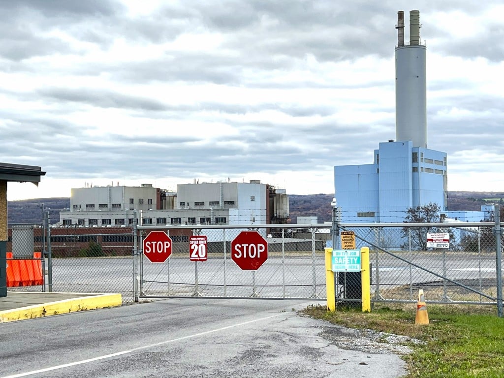 Photo by Jaime Cone Hughes 
Community members continued to debate TeraWulf’s proposed Cayuga Lake Artificial Intelligence Data Center as the Lansing Town Board voted to withdraw a moratorium that could have paused large-scale developments.